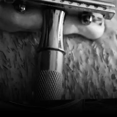 3.23_LP_SafetyRazors_HeaderCarousel_Mobile
