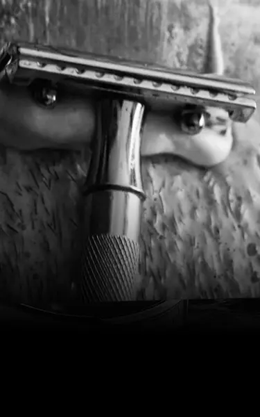 3.23_LP_SafetyRazors_HeaderCarousel_Mobile