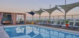 rooftop pool in los angeles