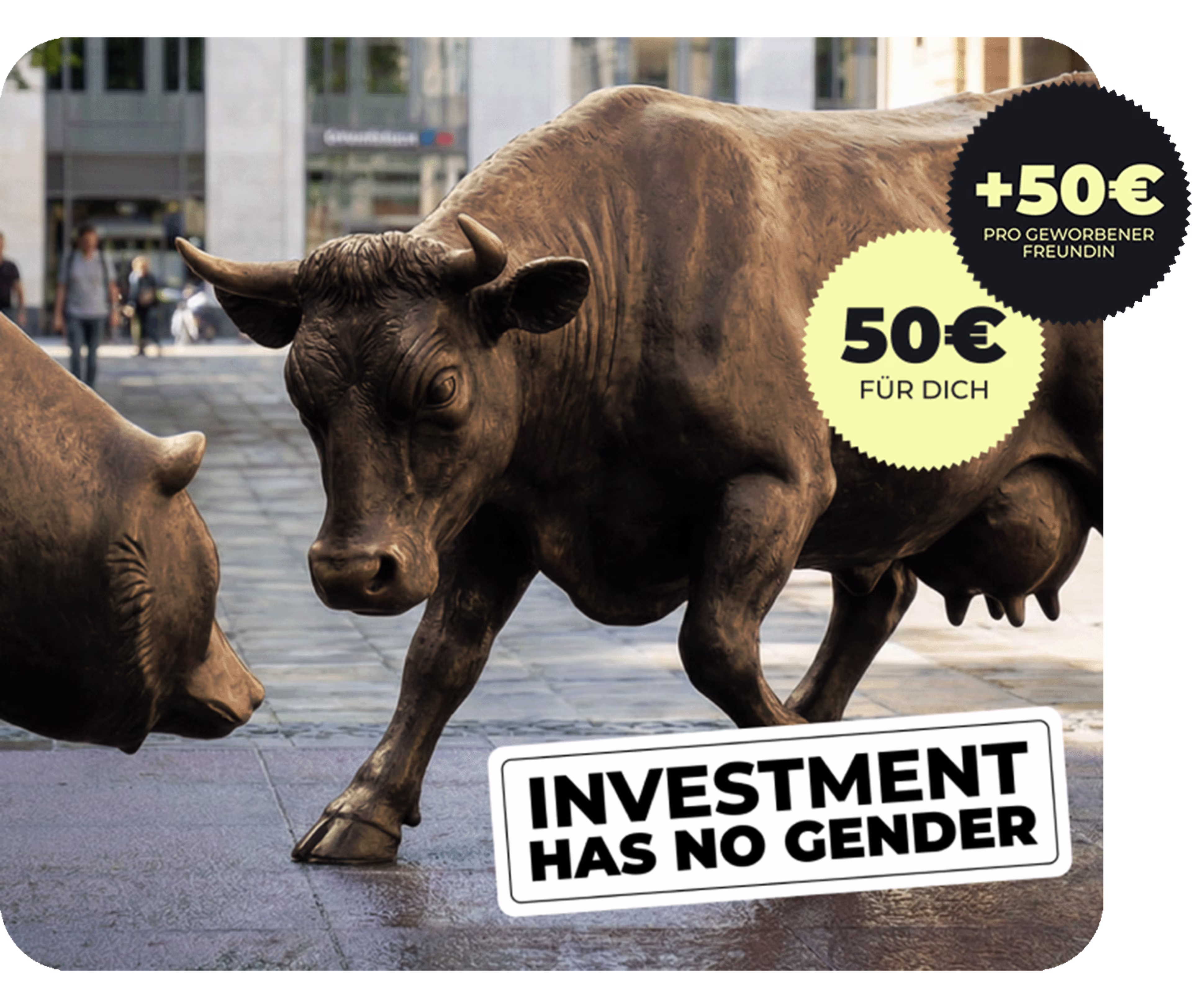 Kuh- und Bärenstatue mit dem Schriftzug „Investment has no gender“.