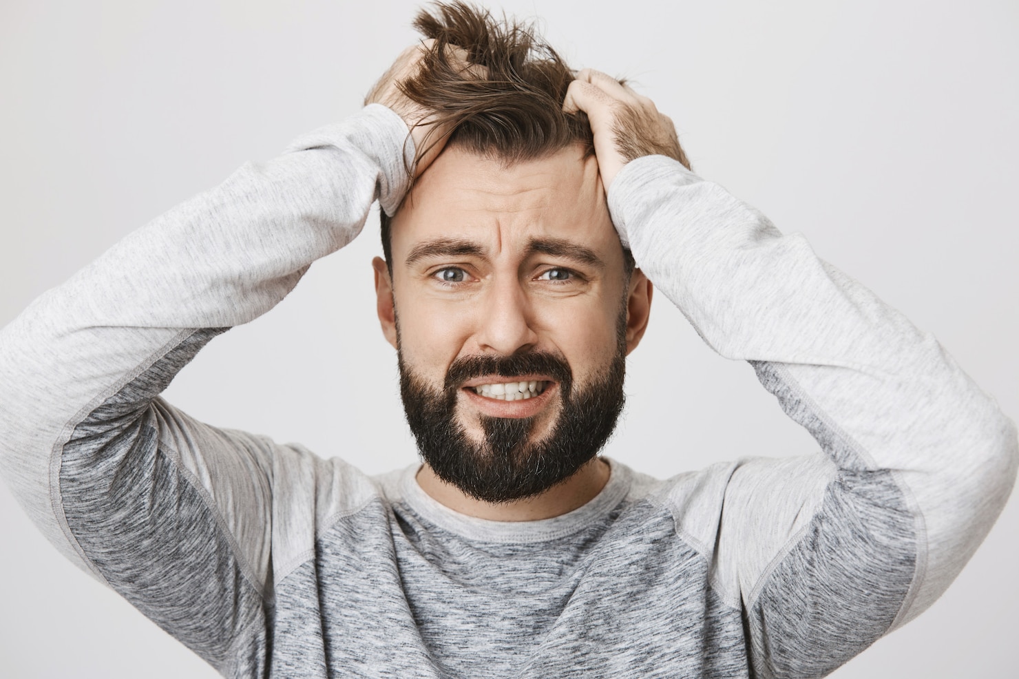 troubled-bearded-guy-panic-tossing-hair-look-scared 176420-18795