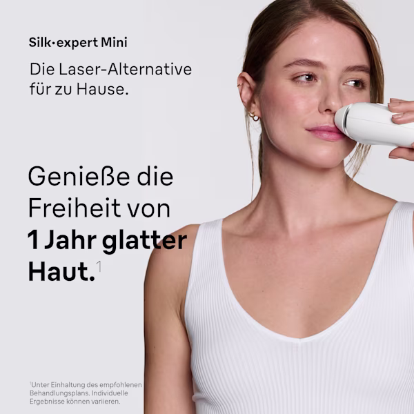 Aufnahme: Frau nutzt den Braun Silk·expert Mini an ihrer Oberlippe. Aufnahme: Frau nutzt den Braun Silk·expert Mini an ihrer Oberlippe.