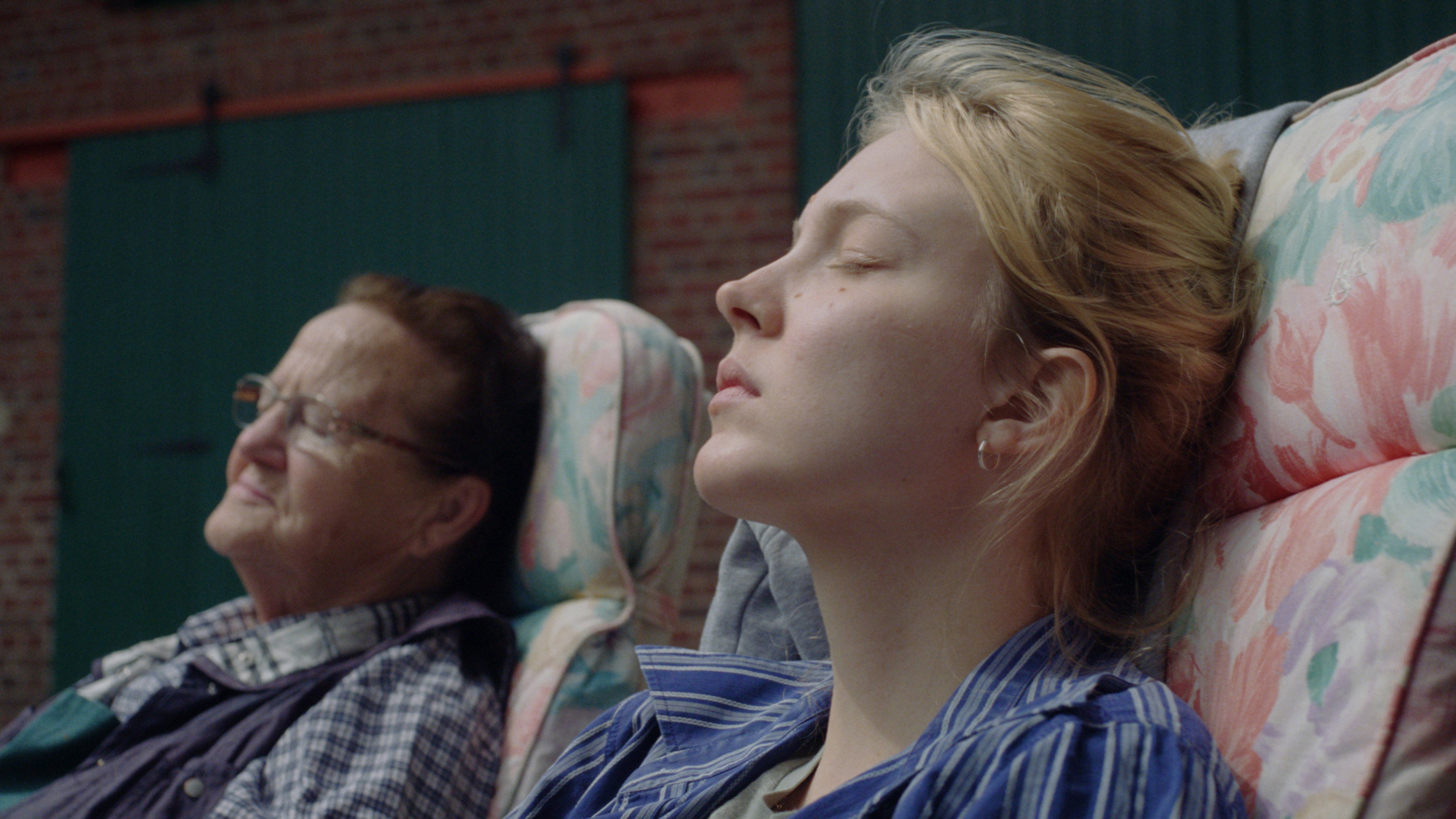 Premiere: Six Weeks On