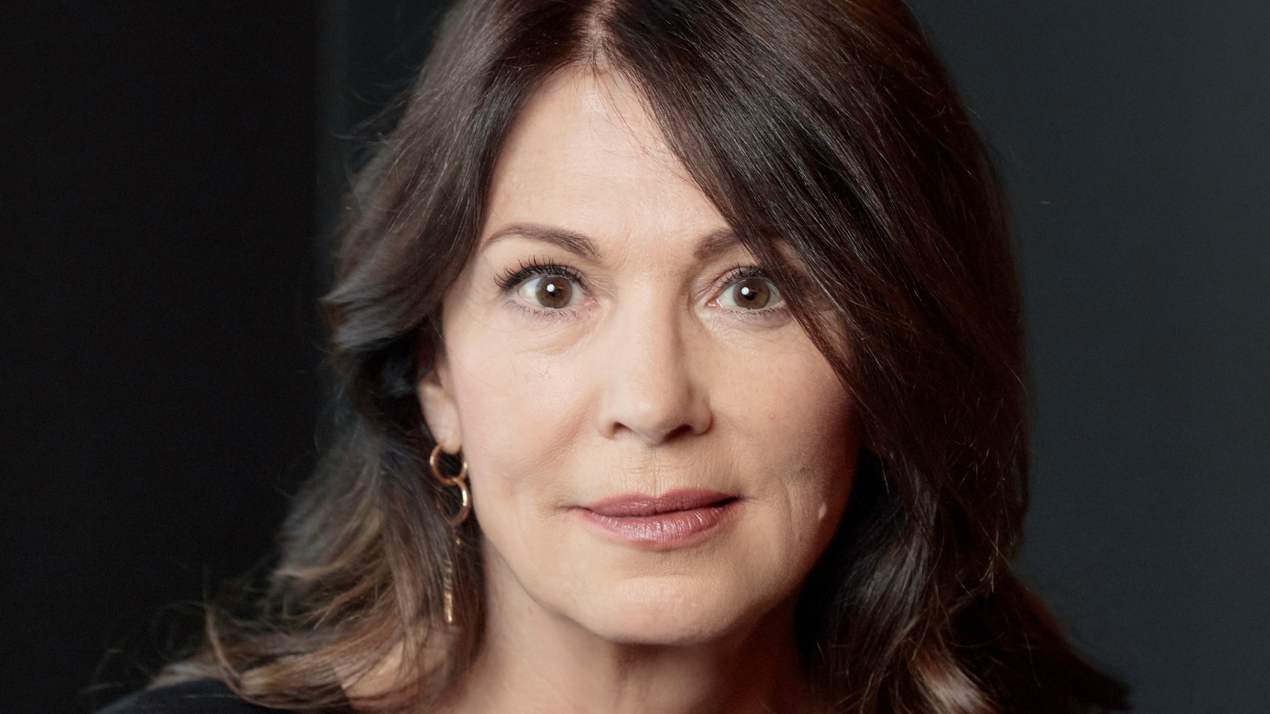 Literatur LIVE: Iris Berben liest "Weihnachten mit Charles Dickens" (DF, Lesung)
