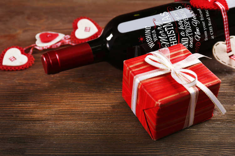Custom etched Christmas Wine Gifts by Etching Expressions
