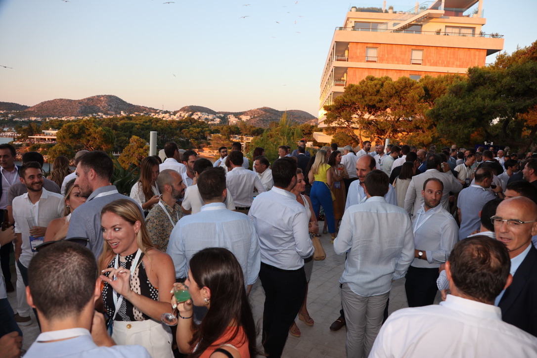 Endeavor Greece's #OneCommunity Summer Party 