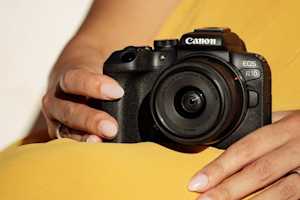 Camera Canada background
