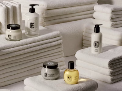 Moisturizing skincare