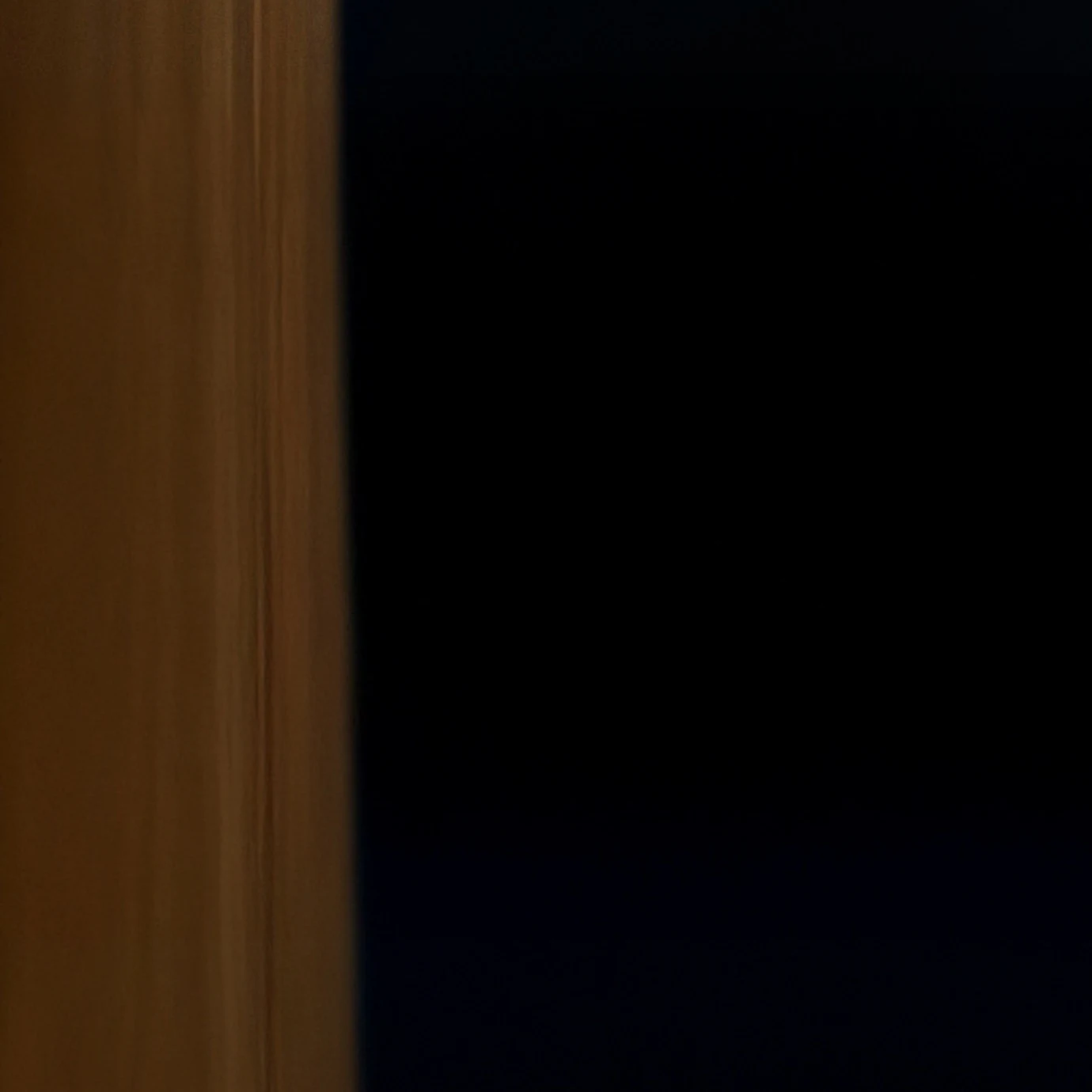 [orpheon minisite 2026] fond room4 mobile 9x16 slice 5