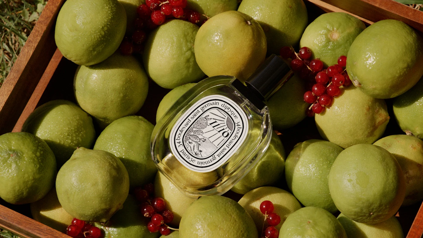Ilio, a fresh and fruity fragrance, a tribute to the Mediterranean.