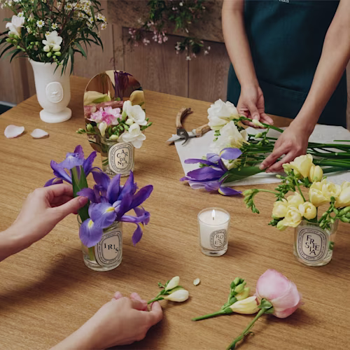 Transformer votre bougie avec un bouquet de fleurs