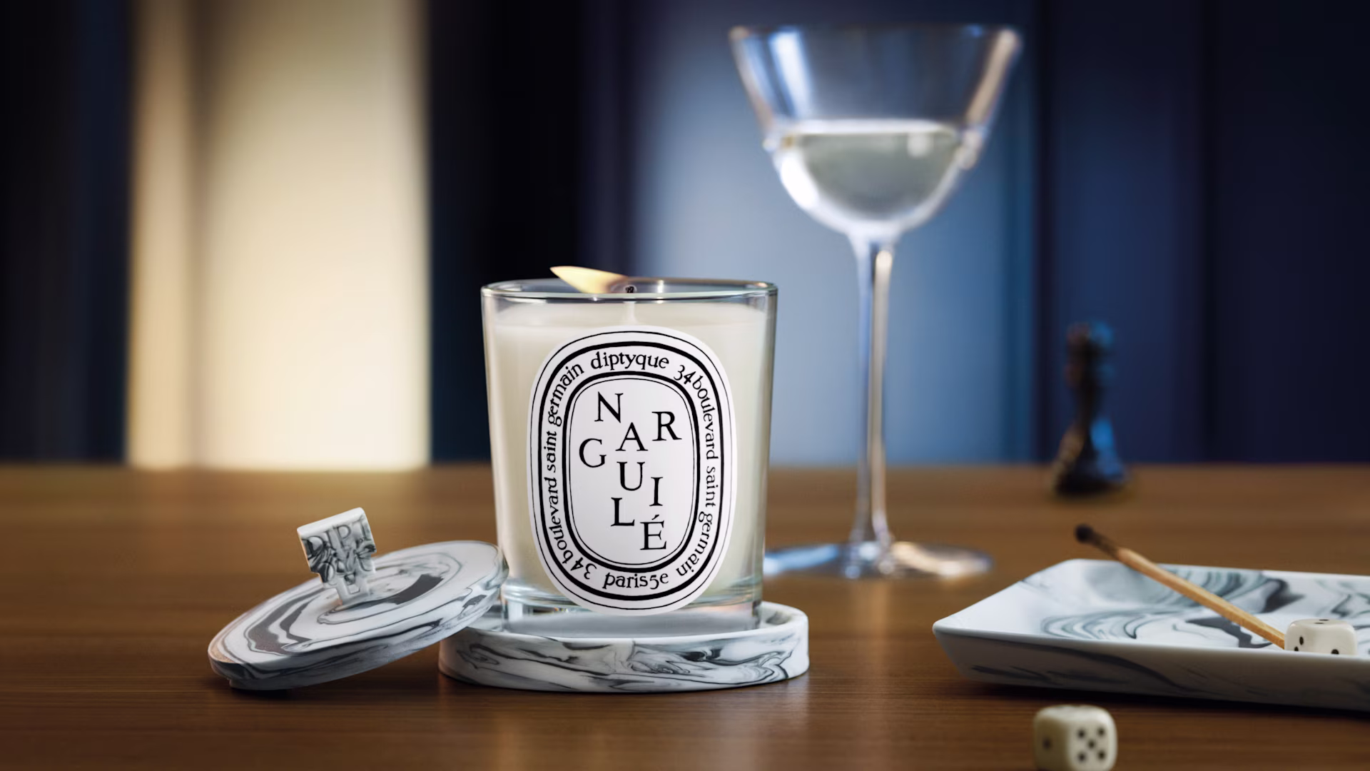 Donde perdura Orphéon, en arcilla y aroma