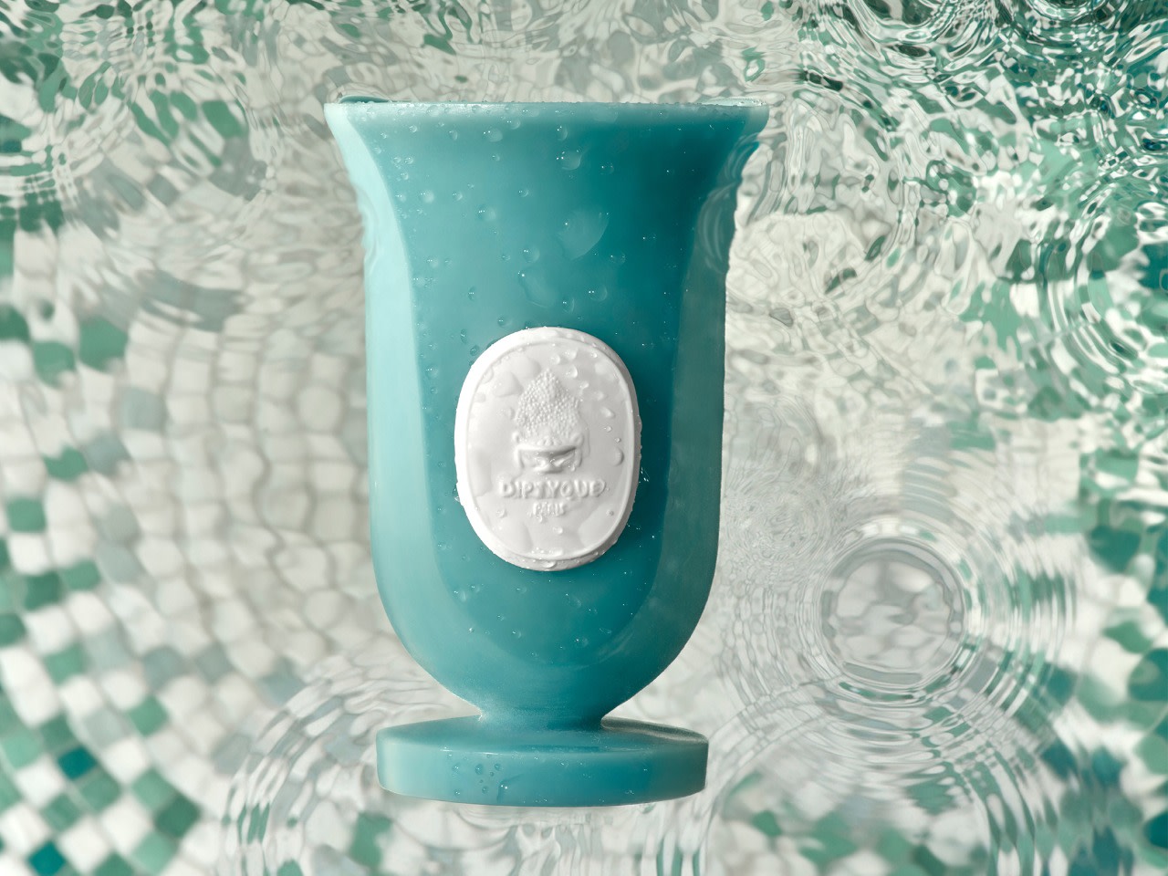 The Médicis Vase in blue