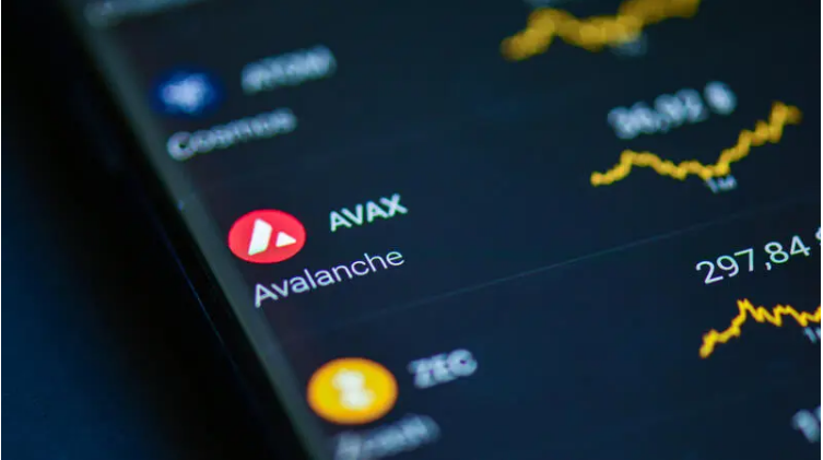 Avalanche Grinds To A Halt As AVAX Breaks 2-Month Uptrend