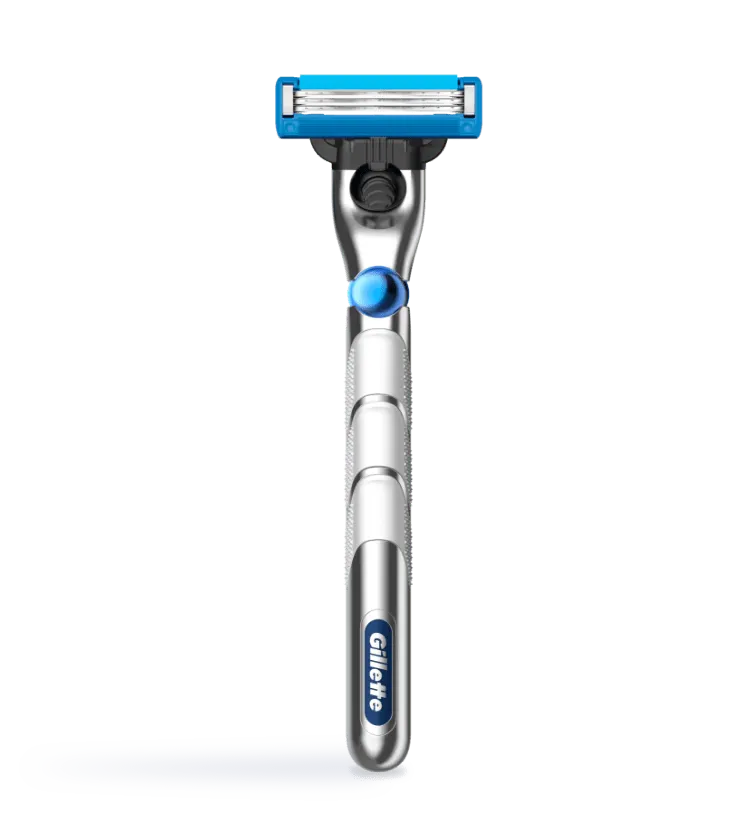 Rasoio Gillette Mach3 Turbo su sfondo bianco