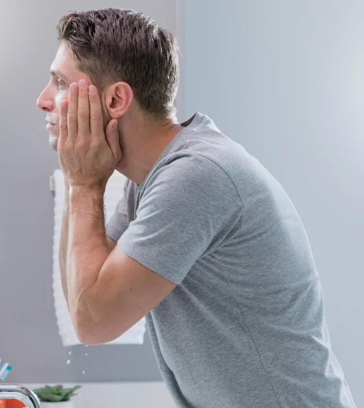 Peeling vor oder nach der Rasur Gesichtspeeling Gillette DE