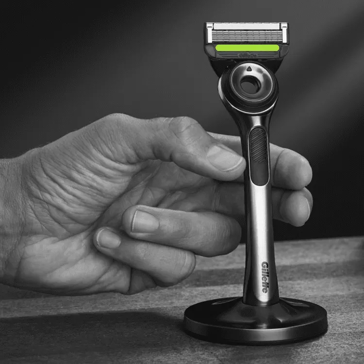 Rasoio Gillette Labs Silver con Barra Integrata