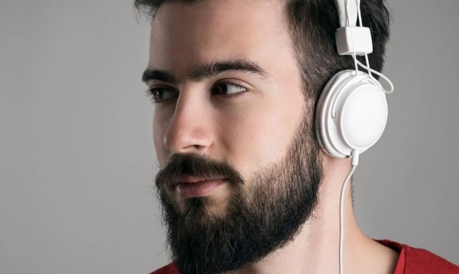 Un jeune homme à la barbe de Queue de Canard