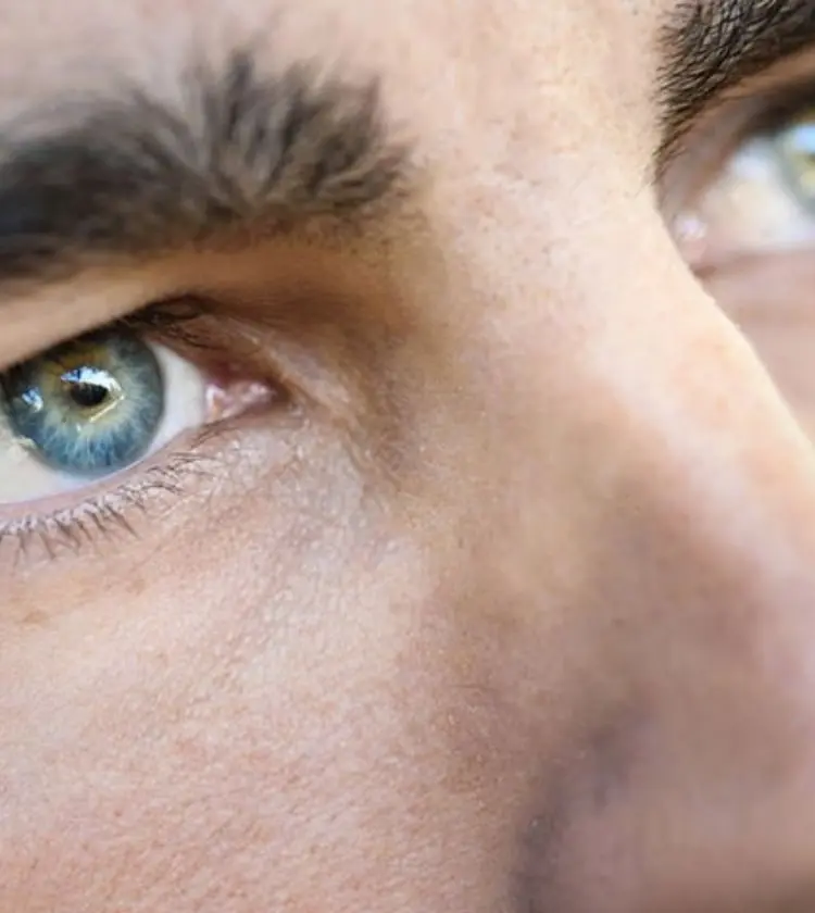 Tipps für Männer zum Formen der Augenbrauen