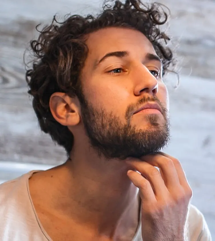 Barbe cou Comment tailler sa barbe dans le cou Gillette FR
