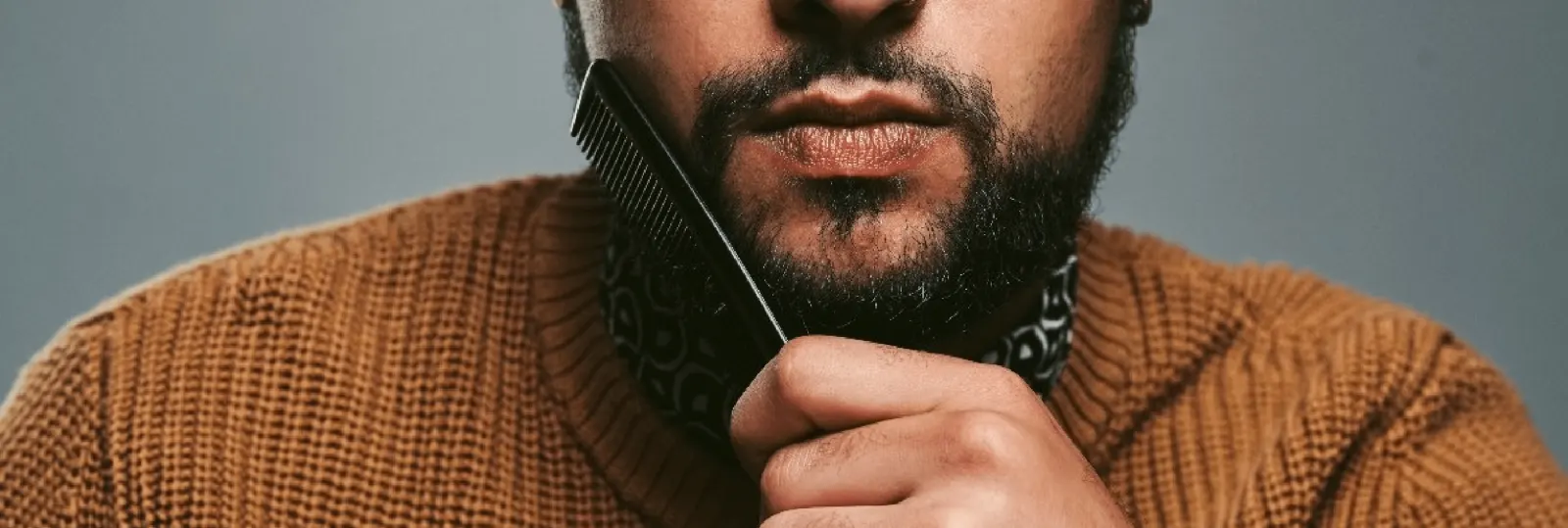 Comment brosser et peigner votre barbe correctement