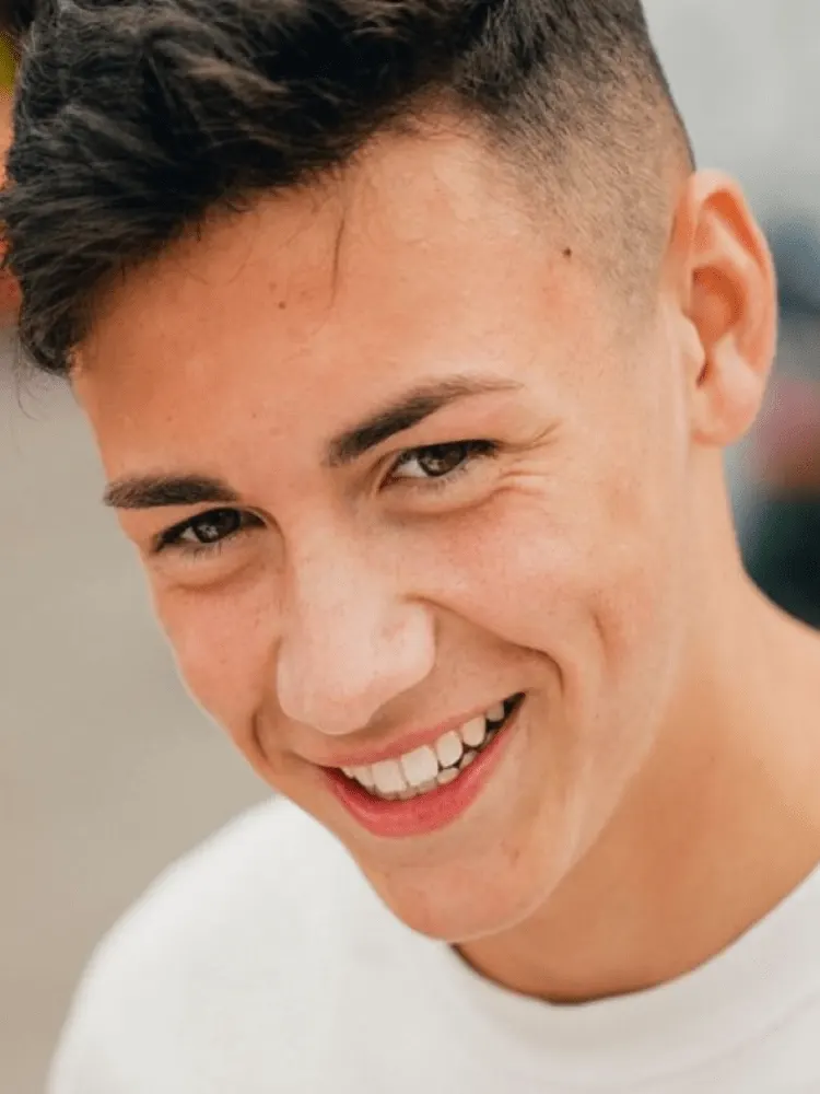Wanneer is het tijd om je voor de eerste keer te scheren?