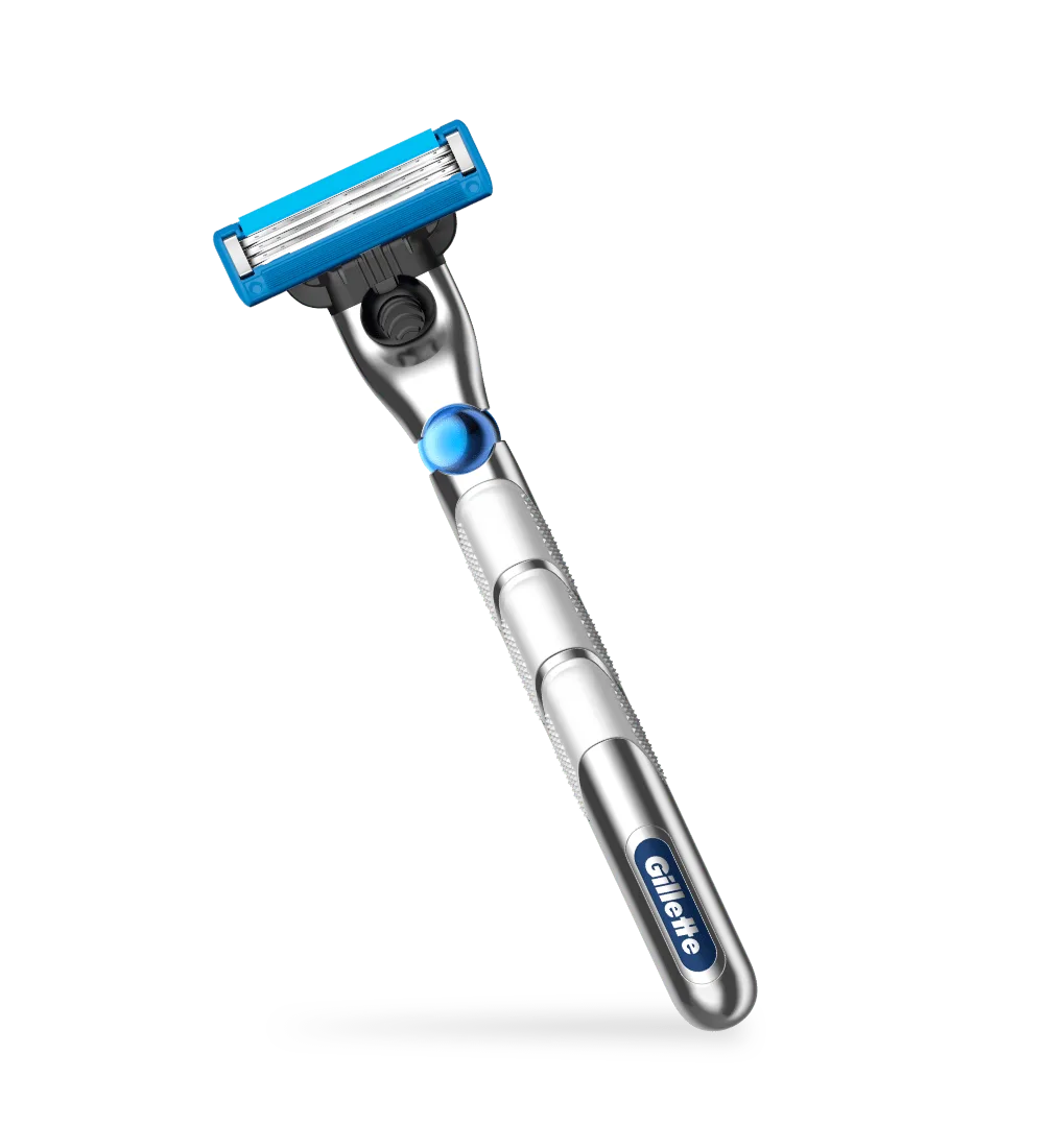 Rasoio Gillette Mach3 Turbo su sfondo bianco