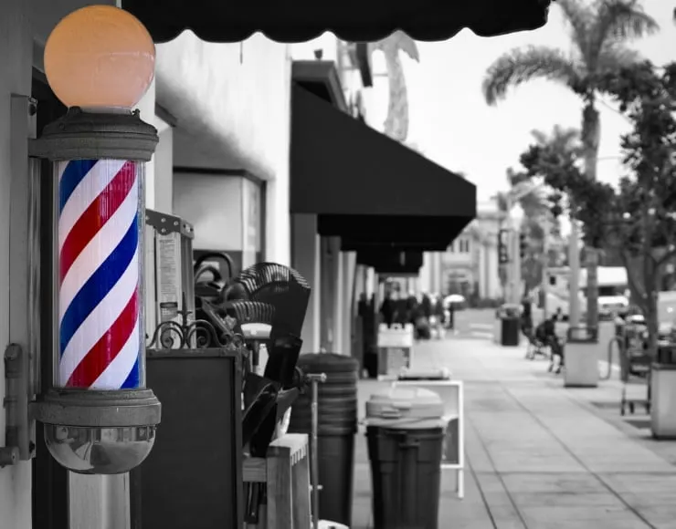 Barber's Pole: Die Geschichte hinter dem Barber-Logo