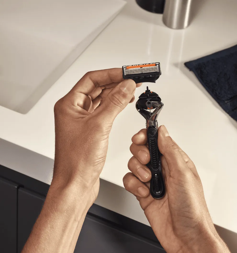 lame-de-rasoir-gillette-proglide-rasage-doux-gillette-fr