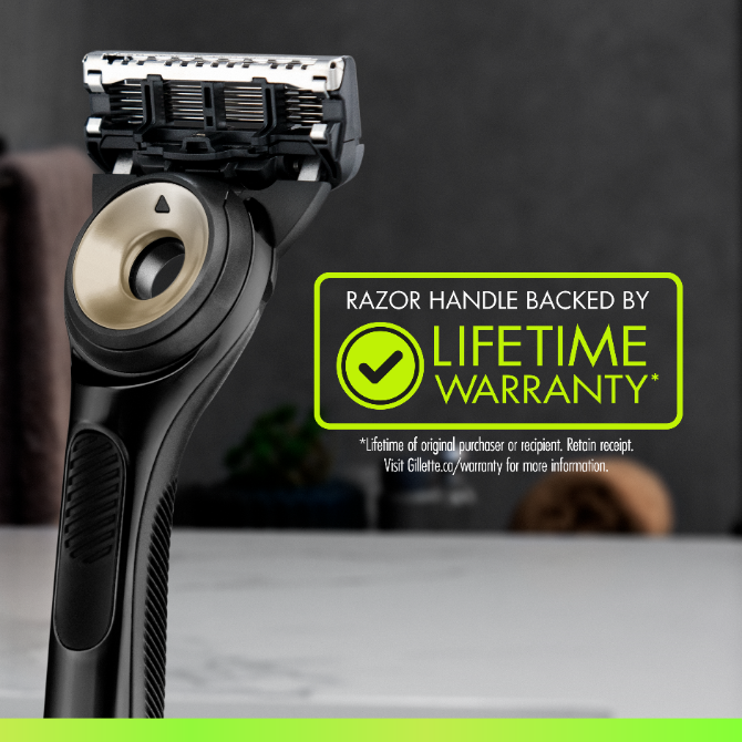 Gillette Labs Black & Gold Razor Handle + 4 Blade Refills