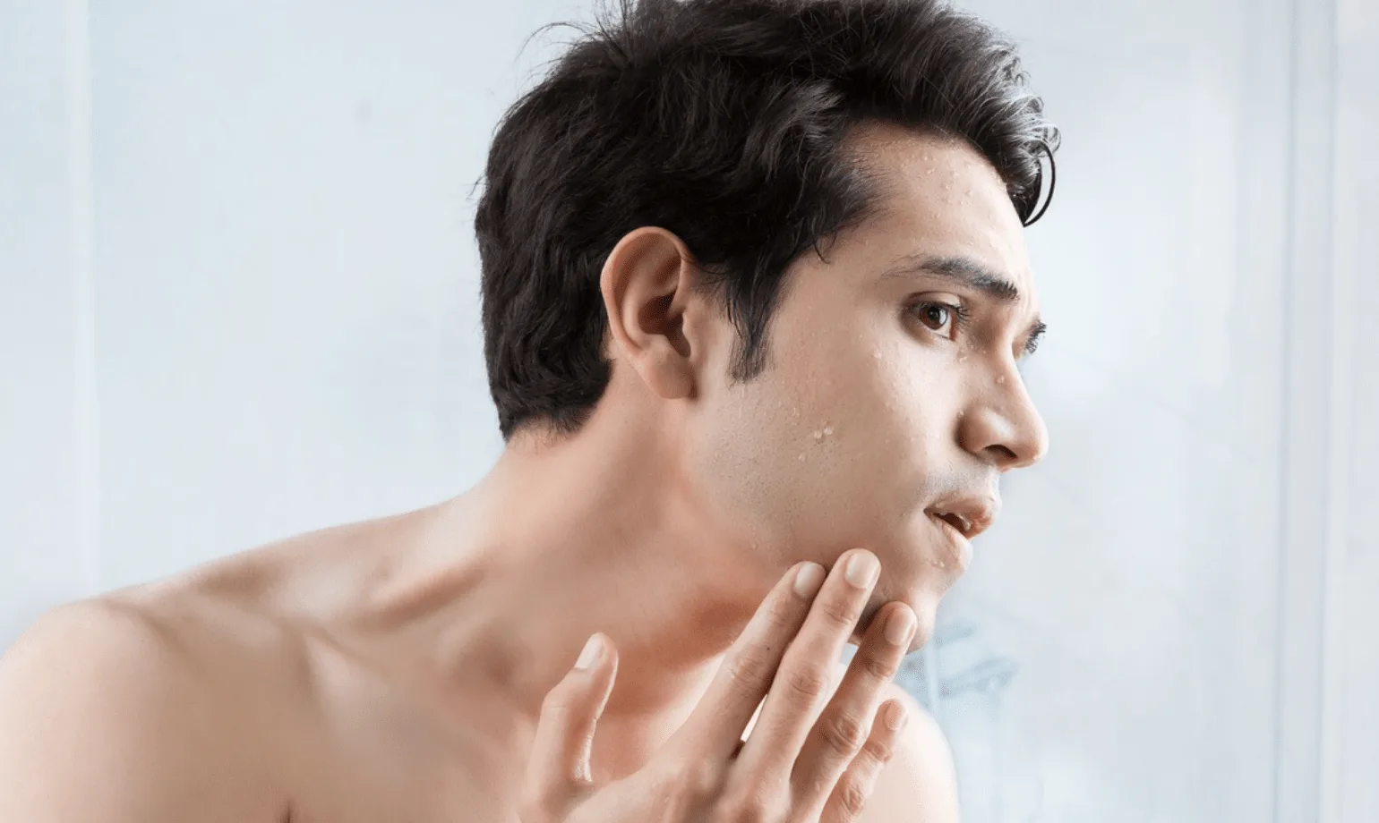 Pourquoi les hommes ont-ils la peau sèche ?
