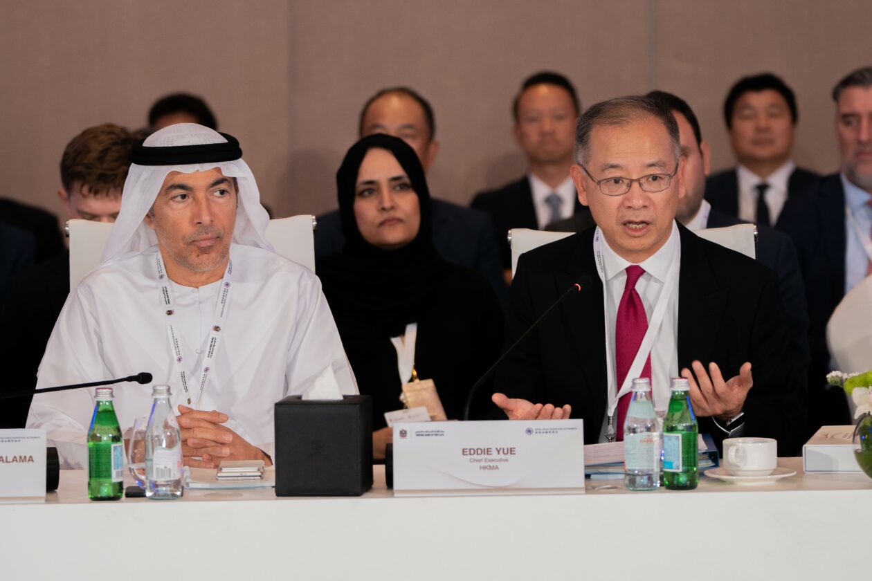 Eddie Yue, Chief Executive of the Hong Kong Monetary Authority (HKMA) (right), H.E. Khaled Mohamed Balama, Governor of the Central Bank of the United Arab Emirates (left).  Image: HKMA