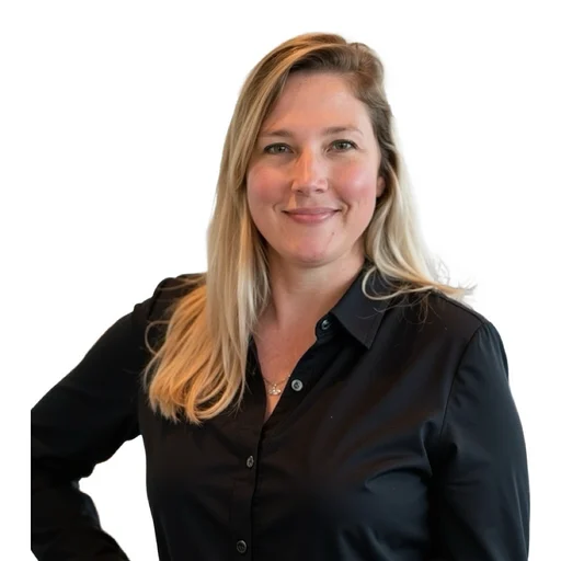 Glenna headshot