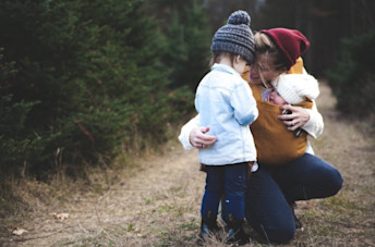 Woman with type 2 diabetes with her children