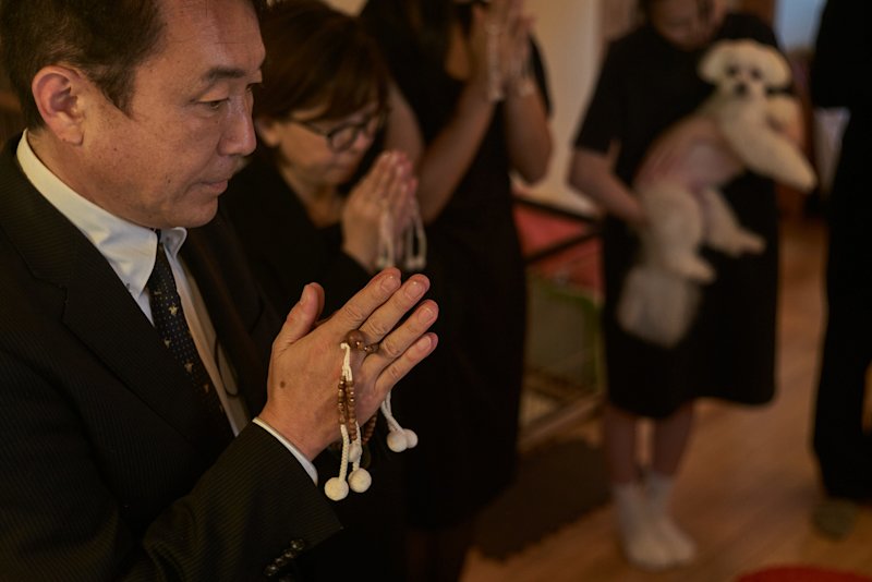 自宅葬の服装は喪服?平服?カジュアルでもいいの?