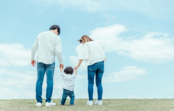 子供に死を教えるには?死の説明・向き合い方についての思索
