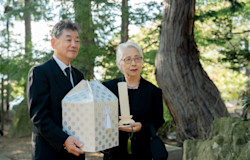 納骨式とは何か?意味から当日の流れ・準備まで分かりやすく解説