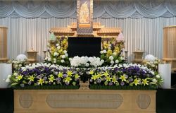 故人を偲ぶって?その意味と具体的に何をするかについて解説