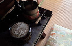 仏壇にお香を供えることはできる?お香とお線香の違いを知ろう