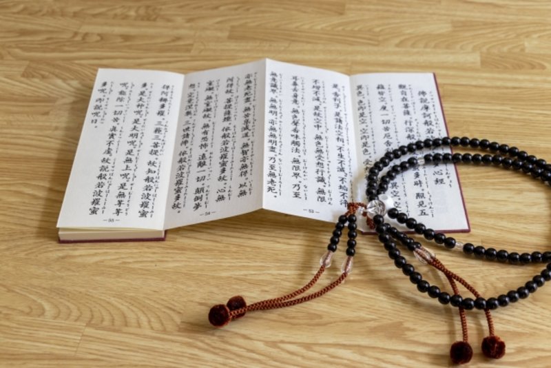 「枕経」とは?意味を理解して必要なものや流れを知ろう