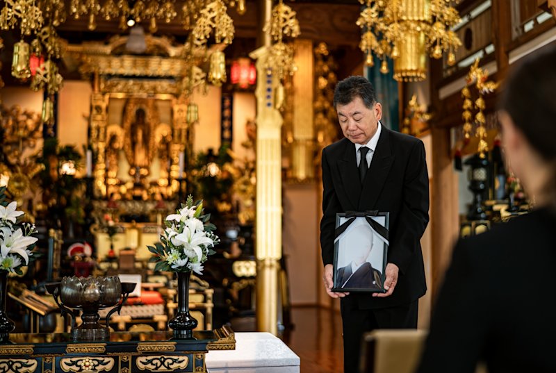 喪主と施主は誰がする?葬儀の当事者と責任者の違いを理解しよう