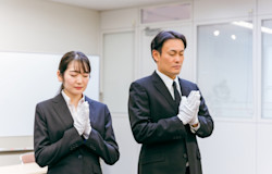 自宅葬をやりたがらない葬儀社がある理由は?