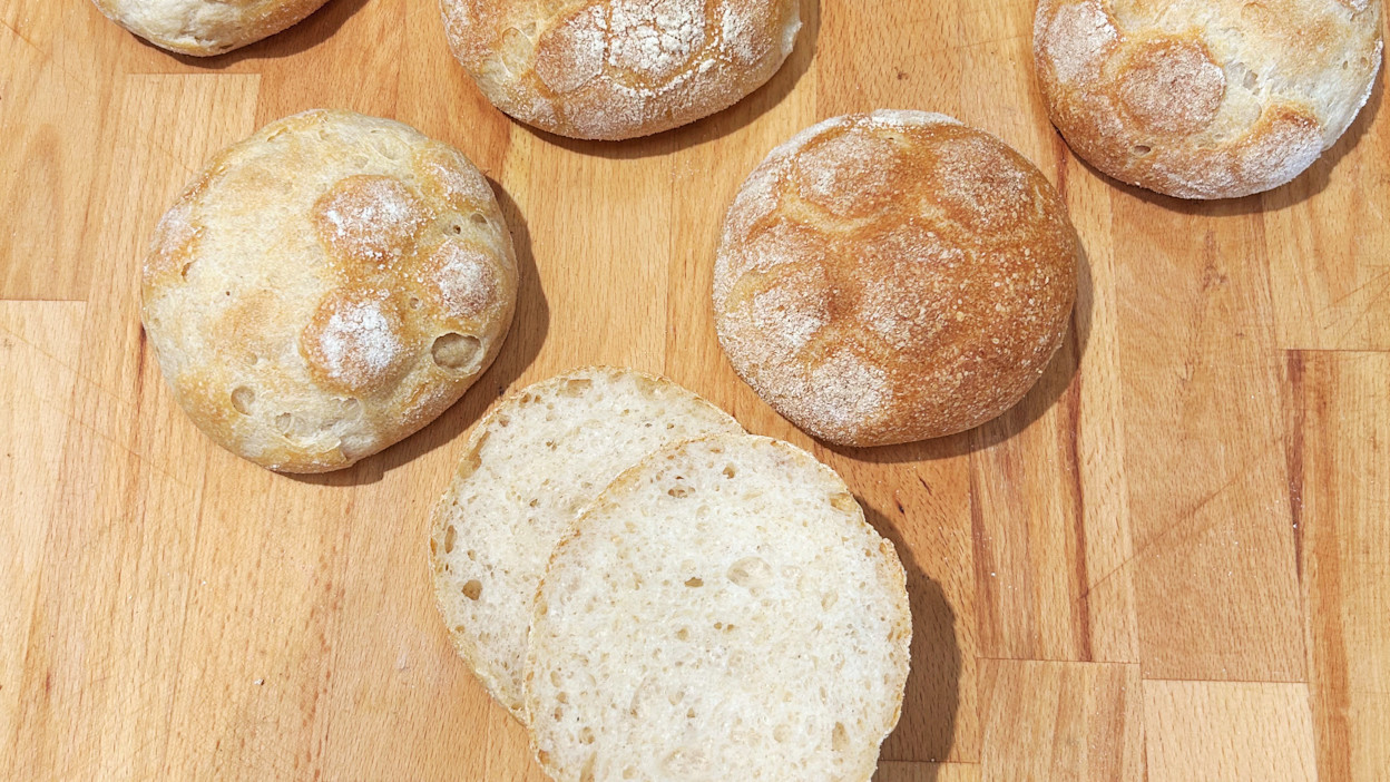 Proteinboller med hytteost, Panifico og Valsesauer (rugsur)