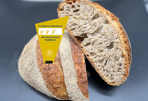 Fuldkorns Surdejsbrød med 3 Aks billede 2