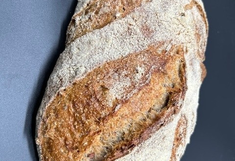 Fuldkorns Surdejsbrød med 4 Aks billede 1