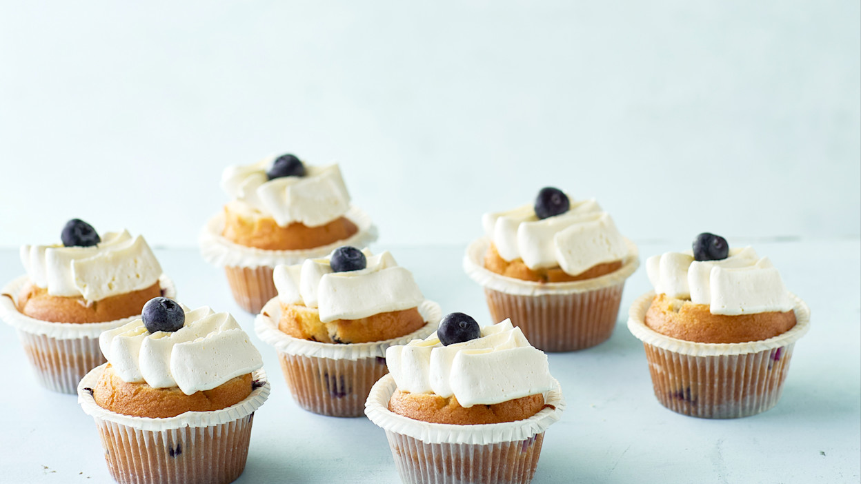 vaniljemuffins-med-blaabaer 1