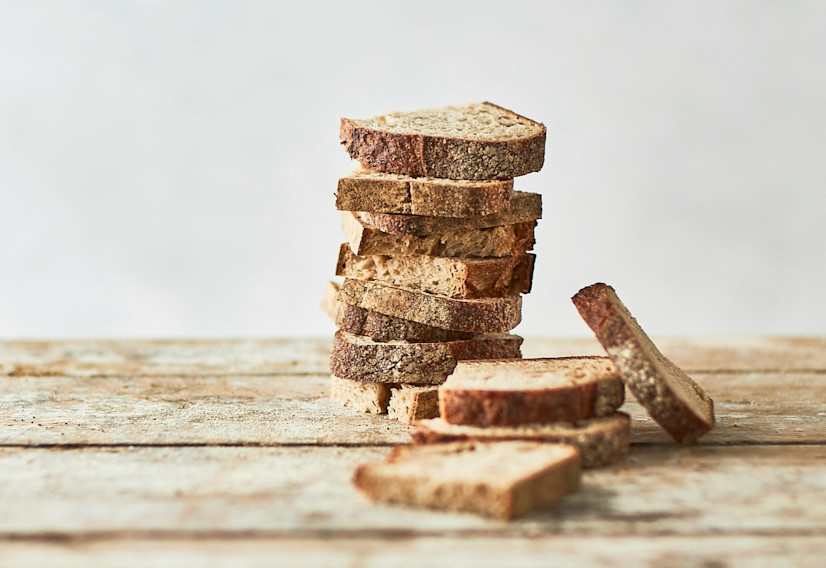 Øko surdejsbrød med fuldkorn