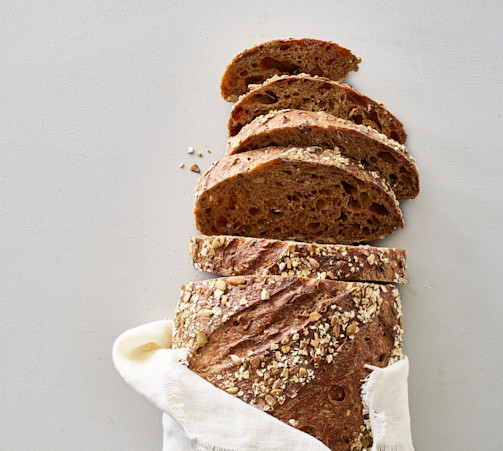 Rustikt surdejsbrød