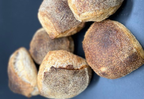 Fuldkorns Surdejsbrød med 2 Aks billede 3