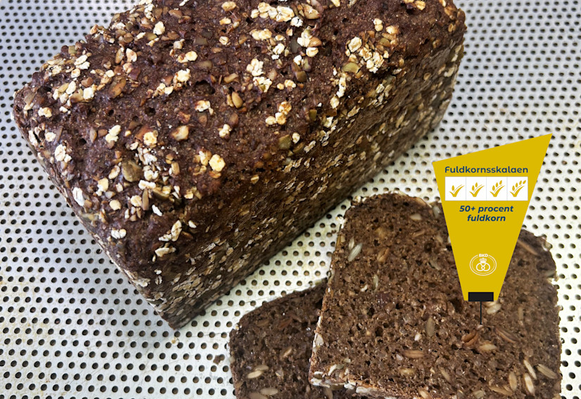 Fuldkorns-Rugbrød-med-4-Aks red